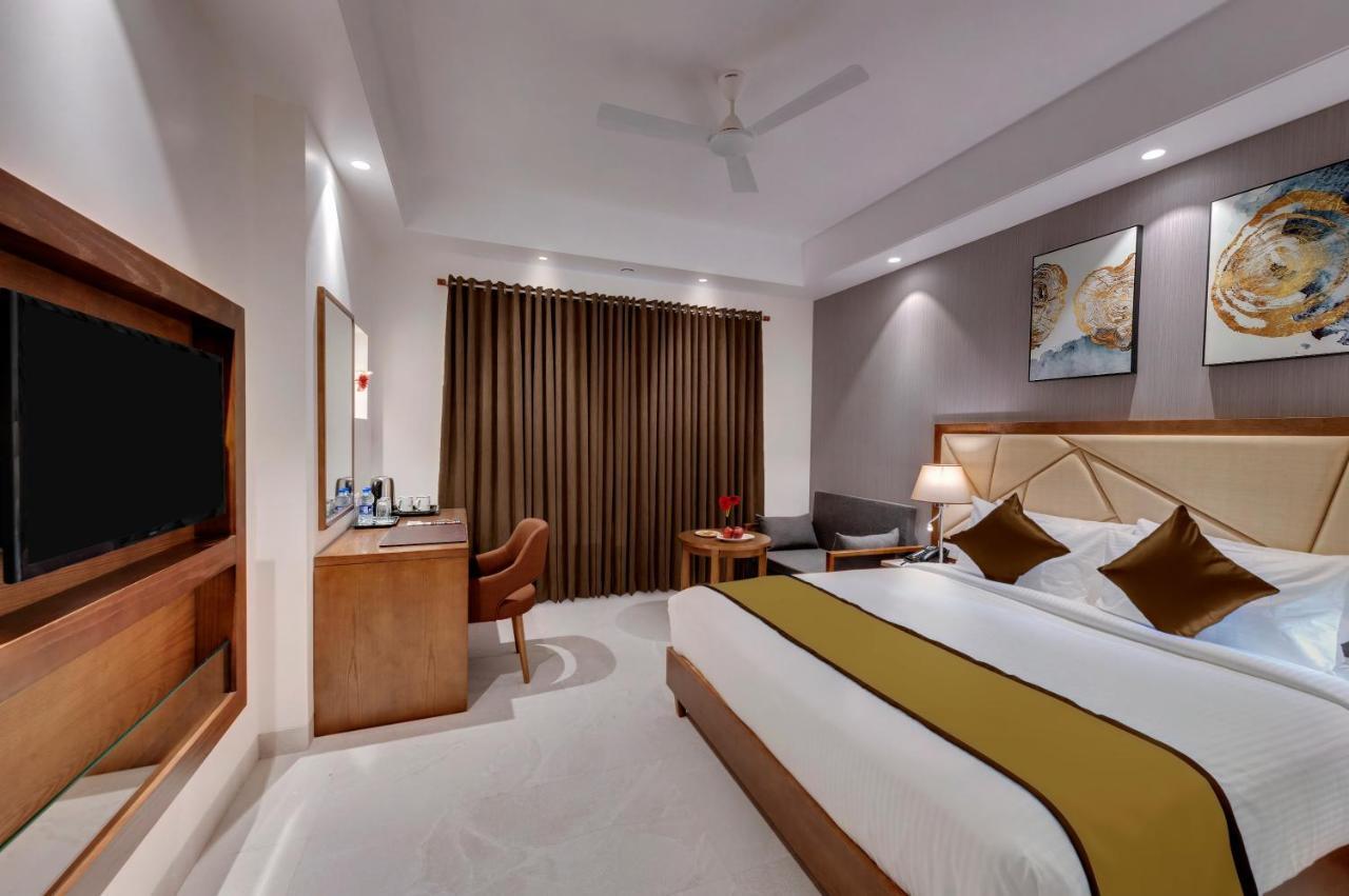 Click Hotel Aurangabad Ngoại thất bức ảnh